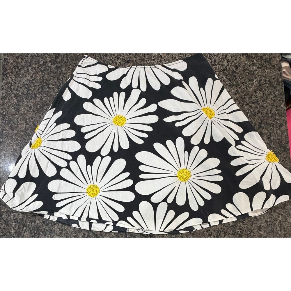 Daisy Print Beaded Mini Skirt Black White Floral A-Line Side‎ Zip Lining